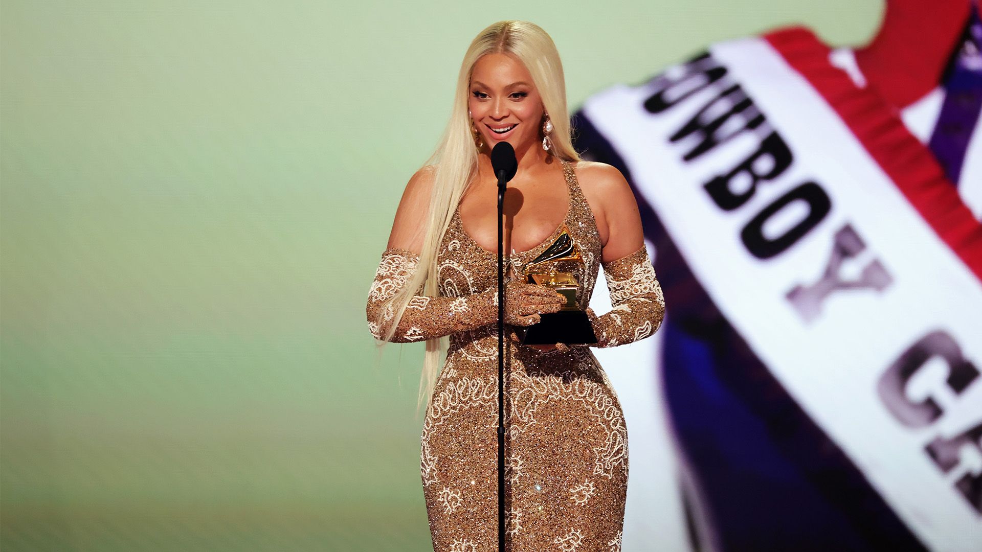 卡昂虽然目 卡昂虽然目